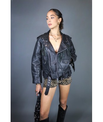 Veste noire en cuir à franges sur le site 