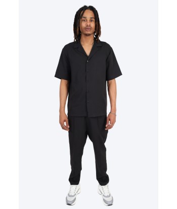 CHEMISE MANCHE COURTE ET PANTALON ASSORTI - NOIR Voir les baskets